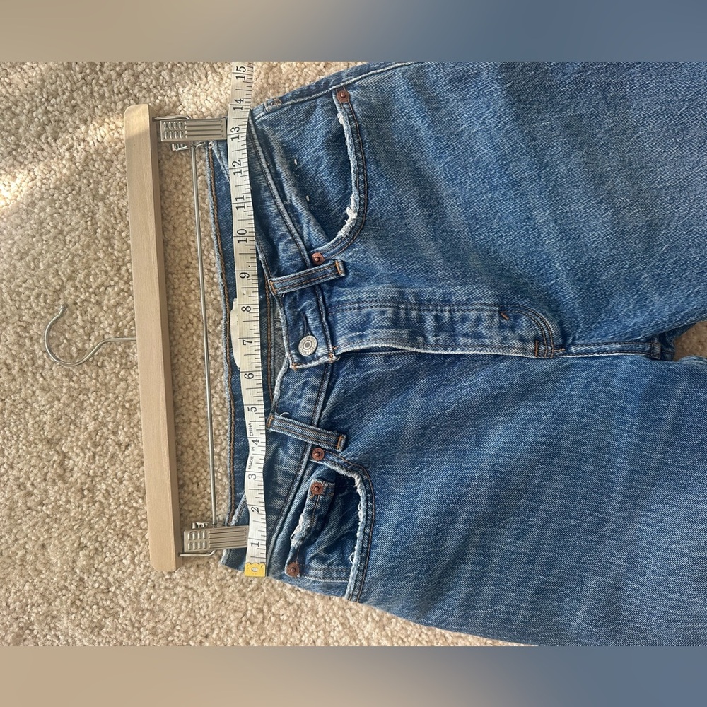 Abercrombie and Fitch the Dad high rise Jean size 2 - Picture 9 of 10